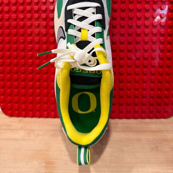 Size 11 - Nike Air Max Solo “ Oregon Ducks “ Brand New - Picture 5 of 8